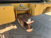 Utovarivač na kotačima Caterpillar 950M iz 2016. s ACERT motorom, polužjem za visoko podizanje i žlicom Performance Series za teške građevinske radove i kamenolome.