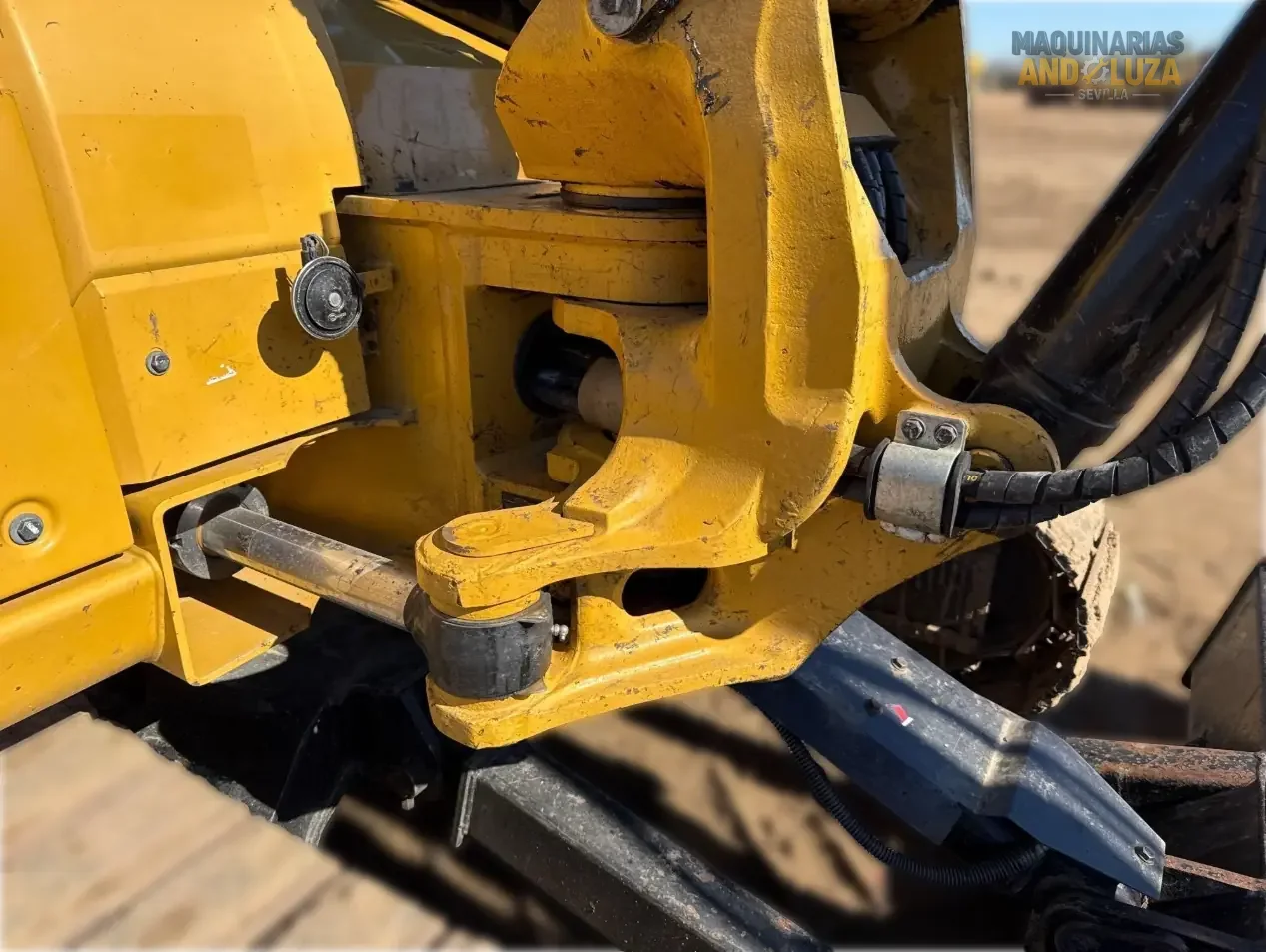 Caterpillar 308E2 CR Minibagger aus dem Jahr 2018 mit kompaktem Radius, Schwenkausleger und hochauflösendem Hydrauliksystem für Bauarbeiten und Grabenarbeiten auf engstem Raum.
