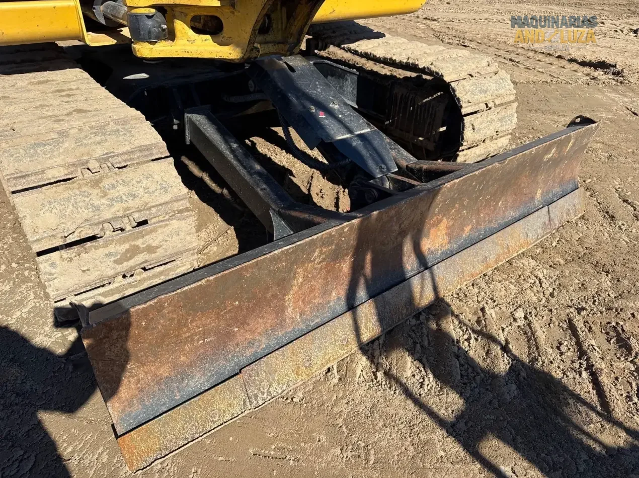 Caterpillar 308E2 CR Minibagger aus dem Jahr 2018 mit kompaktem Radius, Schwenkausleger und hochauflösendem Hydrauliksystem für Bauarbeiten und Grabenarbeiten auf engstem Raum.