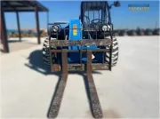 2018 Genie GTH2506 compact telehandler with 2.5-ton lift capacity, 6-meter reach, and 4WD for construction, industrial, and agricultural material handling.