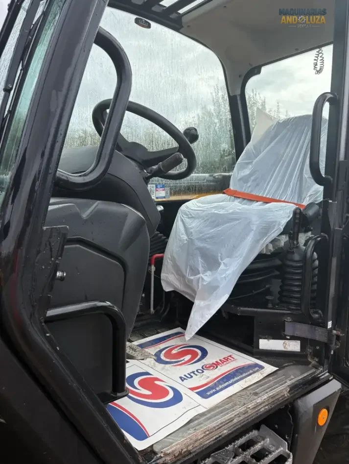 Ładowarka teleskopowa JCB 540-140 z 2019 r., 108 KM, 2853 godziny, wysokość podnoszenia 14 m, doskonały stan techniczny.