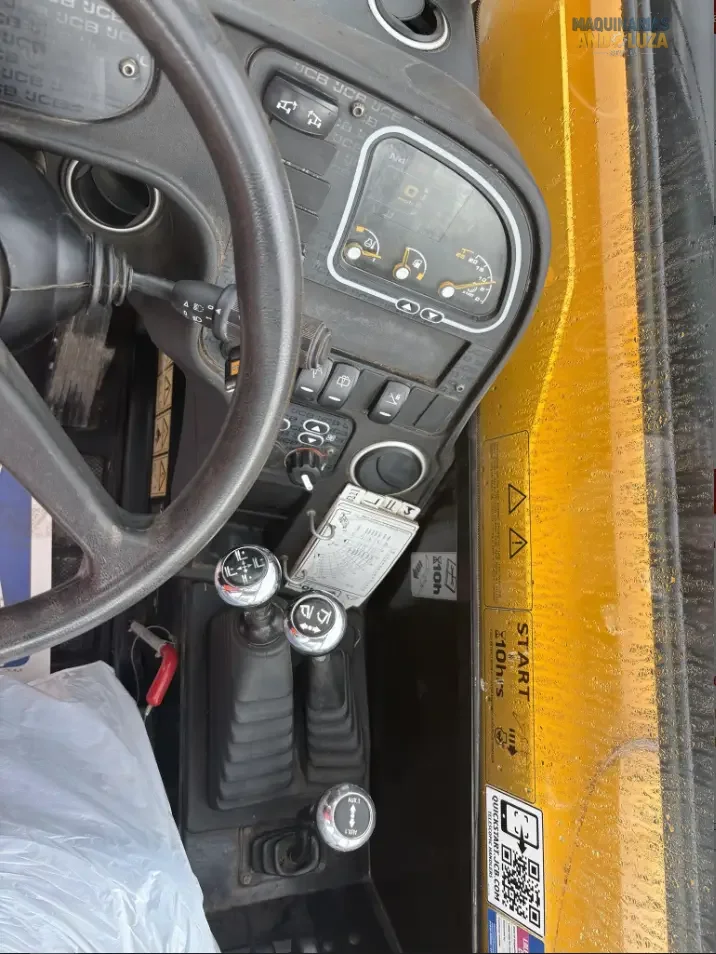 Ładowarka teleskopowa JCB 540-140 z 2019 r., 108 KM, 2853 godziny, wysokość podnoszenia 14 m, doskonały stan techniczny.
