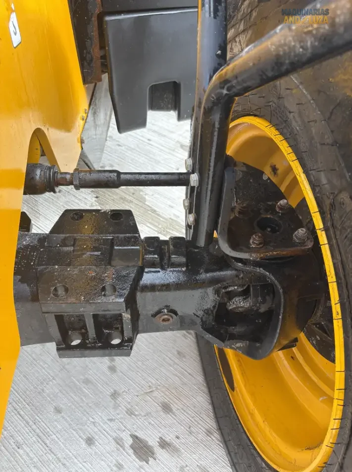 Ładowarka teleskopowa JCB 540-140 z 2019 r., 108 KM, 2853 godziny, wysokość podnoszenia 14 m, doskonały stan techniczny.