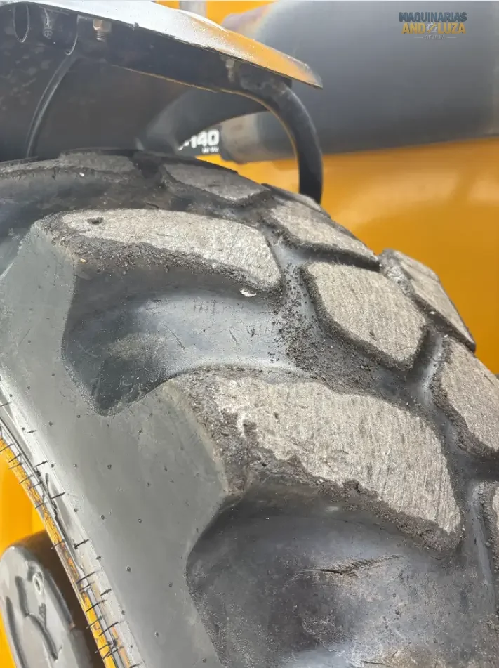Ładowarka teleskopowa JCB 540-140 z 2019 r., 108 KM, 2853 godziny, wysokość podnoszenia 14 m, doskonały stan techniczny.