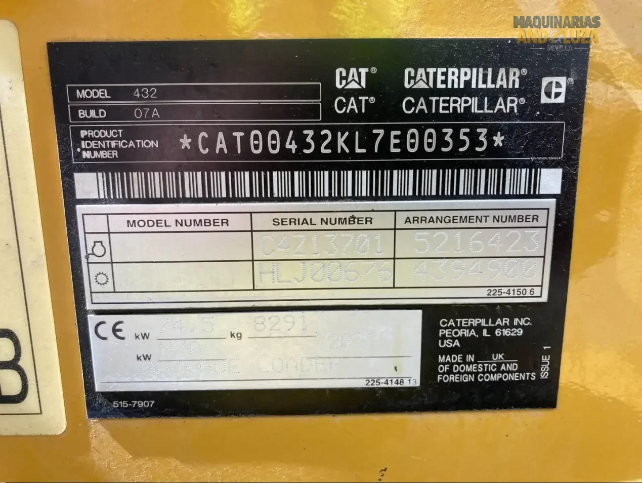 Retroexcavadora Caterpillar 432 del año 2021, 100 hp, excelente estado, versátil y potente.