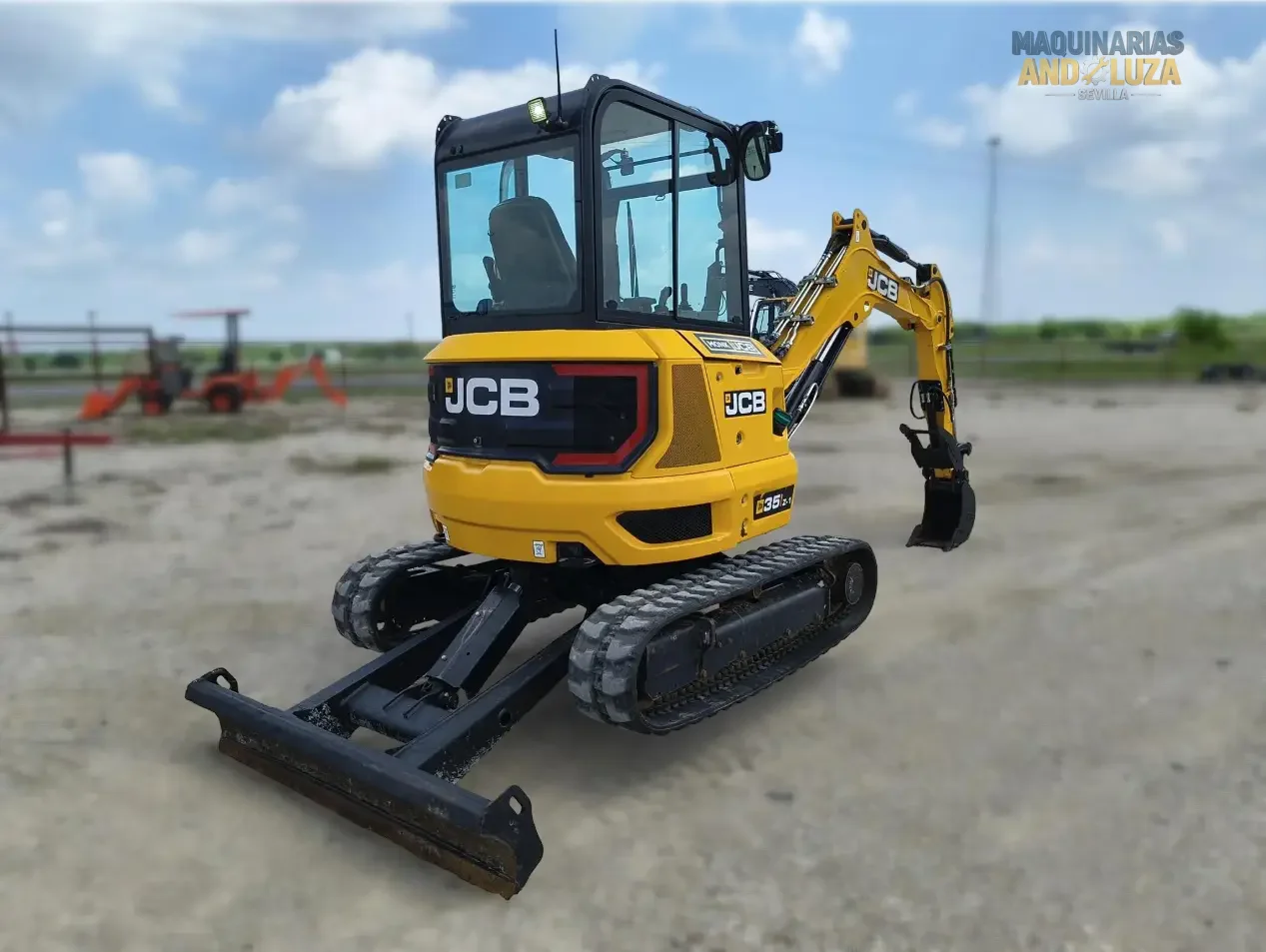 Miniexcavadora JCB 35Z-1 de 2024, 24 CV, excelente estado, versátil y potente.