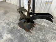 2017 Bobcat E55 mini excavator for sale, 5.5-ton conventional tail swing excavator for heavy-duty digging and lifting at Maquinaria Andaluza de Ocasion SL.