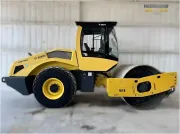 2019 BOMAG BW211D-5 single drum soil compactor for sale, 10.9 ton heavy-duty roller for road construction and earthworks at Maquinaria Andaluza.