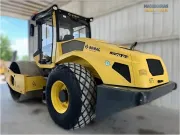 2019 BOMAG BW211D-5 single drum soil compactor for sale, 10.9 ton heavy-duty roller for road construction and earthworks at Maquinaria Andaluza.