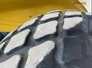2019 BOMAG BW211D-5 single drum soil compactor for sale, 10.9 ton heavy-duty roller for road construction and earthworks at Maquinaria Andaluza.
