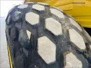 2019 BOMAG BW211D-5 single drum soil compactor for sale, 10.9 ton heavy-duty roller for road construction and earthworks at Maquinaria Andaluza.