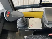 2019 BOMAG BW211D-5 single drum soil compactor for sale, 10.9 ton heavy-duty roller for road construction and earthworks at Maquinaria Andaluza.